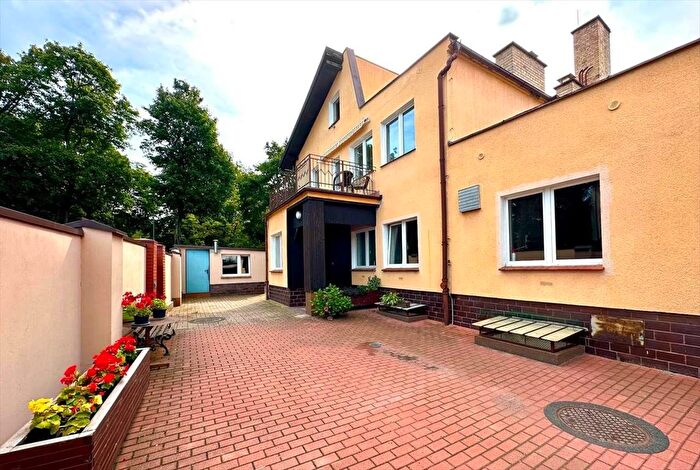 Dom 10-pokojowy na sprzedaż, Poznań – Winogrady