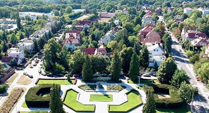 Dom 10-pokojowy na sprzedaż, Wrocław – Sępia