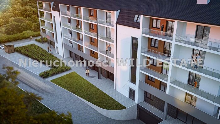 Mieszkanie 3-pokojowe na sprzedaż, Lesko