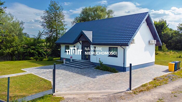 Dom 4-pokojowy na sprzedaż, Pełkinie