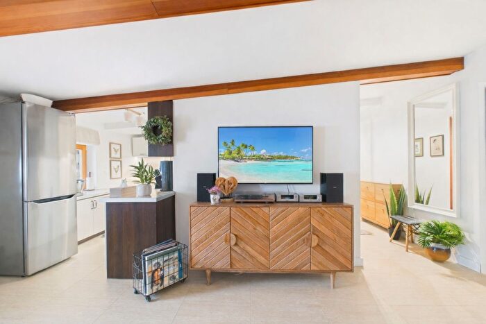 Mieszkanie 4-pokojowe na sprzedaż, Warszawa – Międzynarodowa
