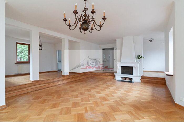 Dom 10-pokojowy na sprzedaż, Warszawa