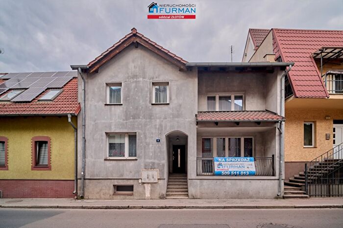Dom 7-pokojowy na sprzedaż, Złotów