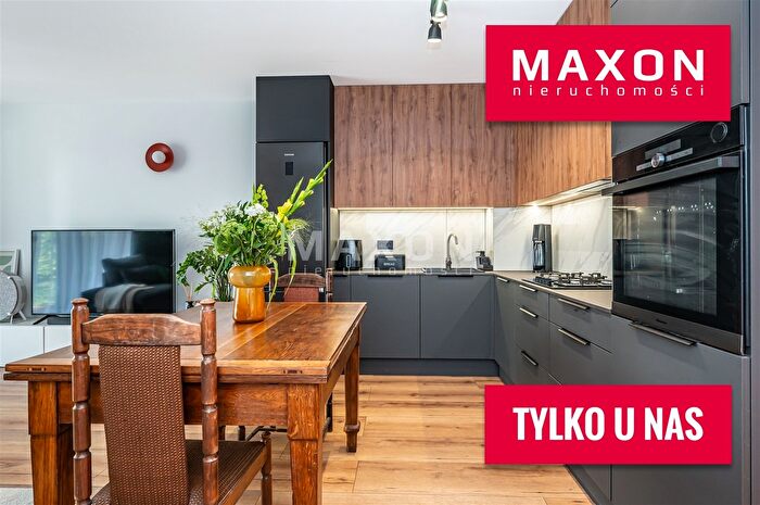 Dom 5-pokojowy na sprzedaż, Marki