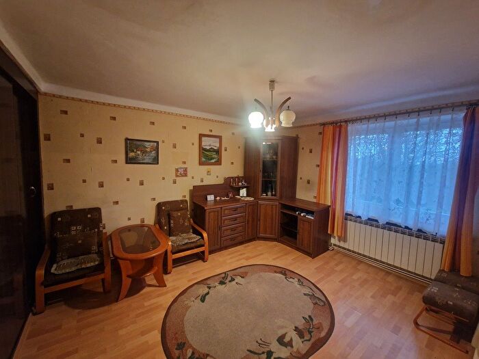 Mieszkanie 3-pokojowe na sprzedaż, Gorzkowice