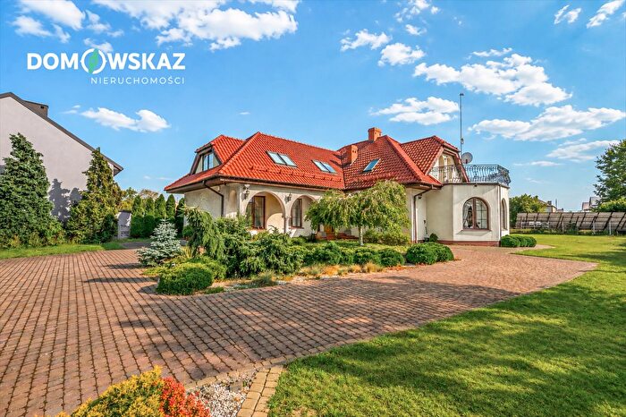Dom 7-pokojowy na sprzedaż, Szczekociny