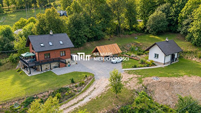 Dom 4-pokojowy na sprzedaż, Dubiecko