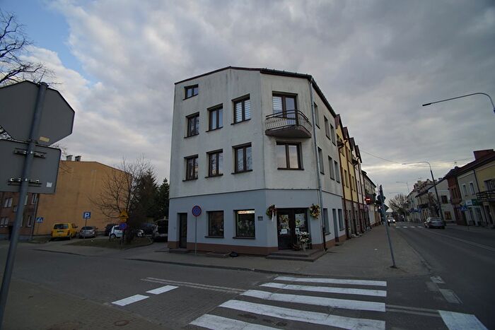 Dom 9-pokojowy na sprzedaż, Włodawa