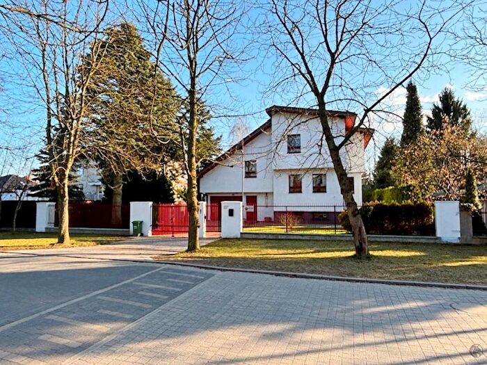 Dom 6-pokojowy do wynajęcia, Łódź – Zbigniewa Herberta
