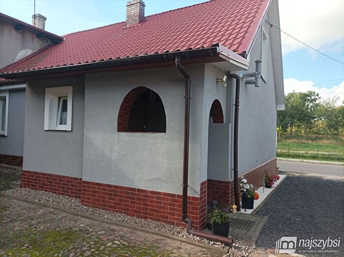 Dom 3-pokojowy na sprzedaż, Brzesko