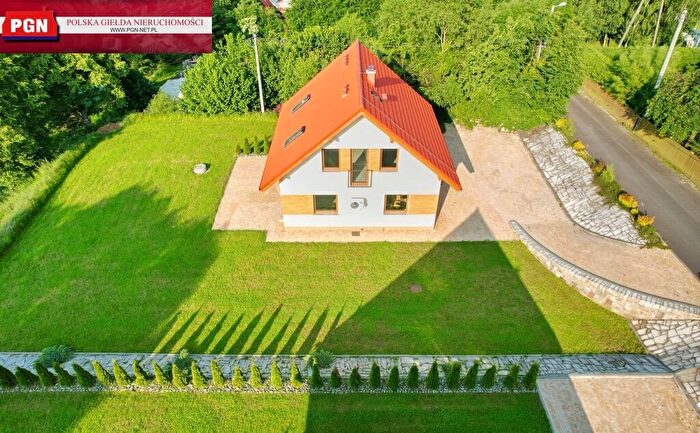 Dom 4-pokojowy na sprzedaż, Radków