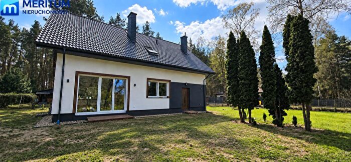 Dom 6-pokojowy na sprzedaż, Osowiec