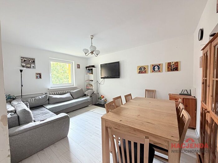 Mieszkanie 4-pokojowe na sprzedaż, Police