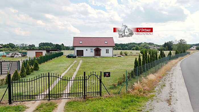 Dom 5-pokojowy na sprzedaż, Wierzyce