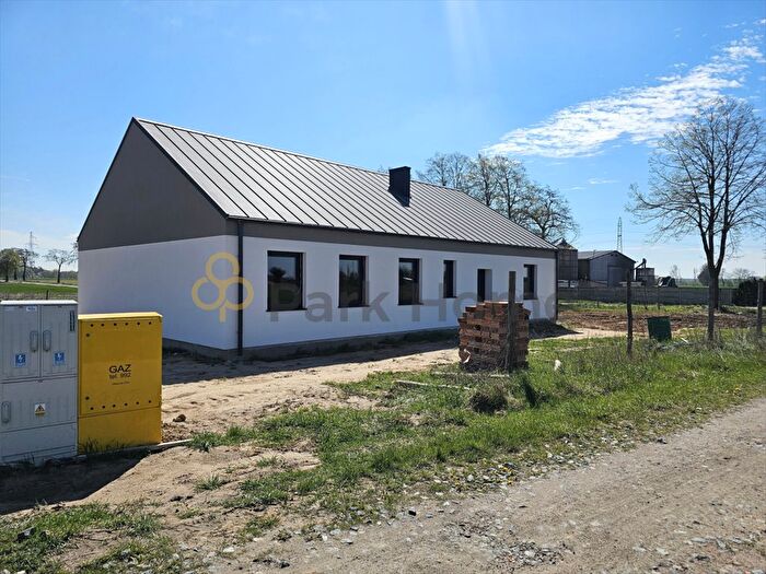 Dom 4-pokojowy na sprzedaż, Kadzewo