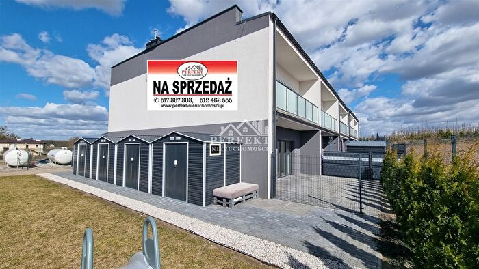 Mieszkanie 3-pokojowe na sprzedaż, Rojewo