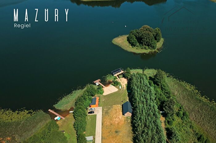 Dom 3-pokojowy na sprzedaż, Regiel