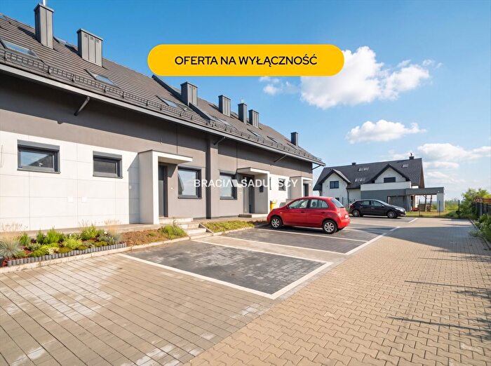 Dom 3-pokojowy na sprzedaż, Tomaszowice