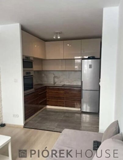 Mieszkanie 3-pokojowe na sprzedaż, Warszawa – Wspólna