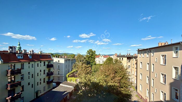 Mieszkanie 3-pokojowe na sprzedaż, Jelenia Góra