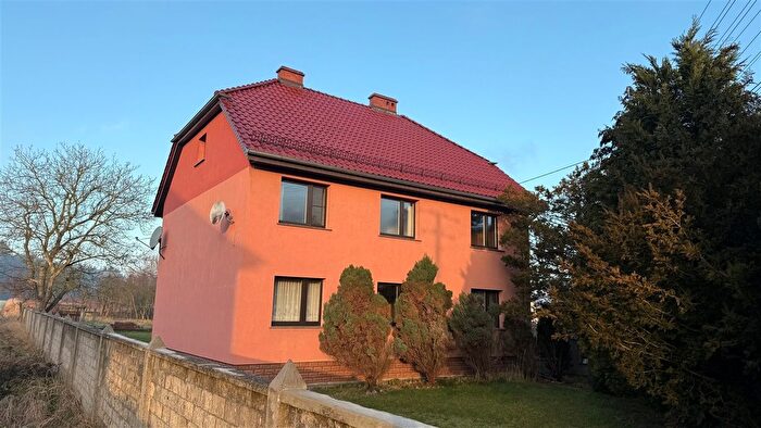 Dom 6-pokojowy na sprzedaż, Jemielnica