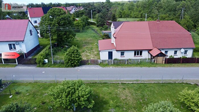 Dom 3-pokojowy na sprzedaż, Zawonia