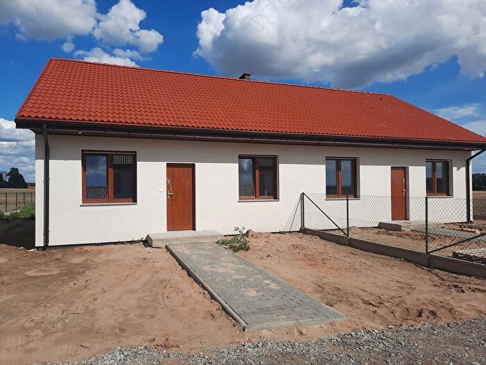 Dom 3-pokojowy na sprzedaż, Poniatowice