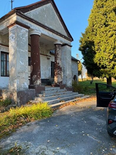 Dom 7-pokojowy na sprzedaż, Mzurów