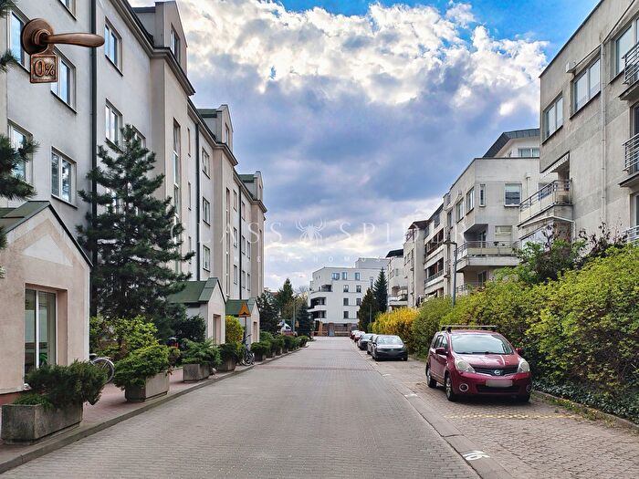 Mieszkanie 4-pokojowe na sprzedaż, Warszawa – Włodarzewska