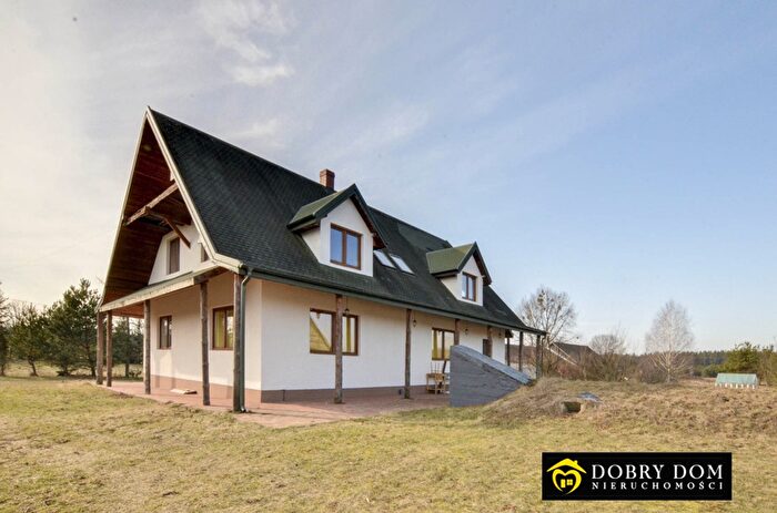 Dom 8-pokojowy na sprzedaż, Strzelcowizna