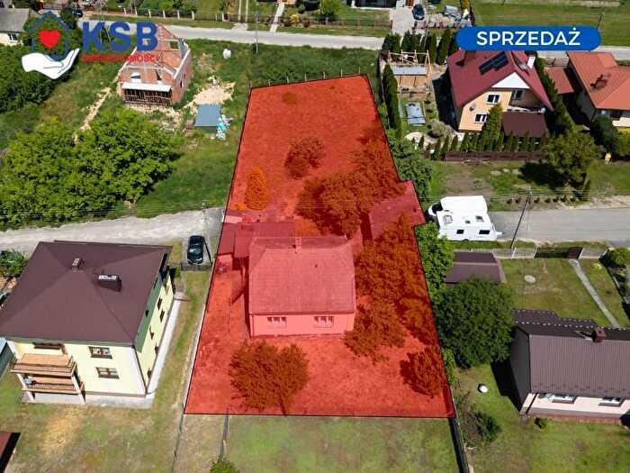 Dom 2-pokojowy na sprzedaż, Ćmielów