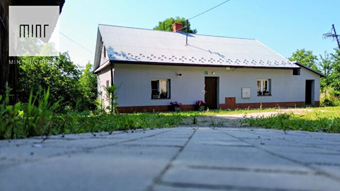 Dom 5-pokojowy na sprzedaż, Mała