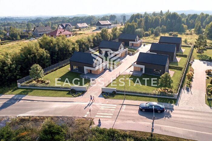 Dom 4-pokojowy na sprzedaż, Malawa