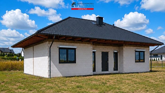 Dom 4-pokojowy na sprzedaż, Szydłowo