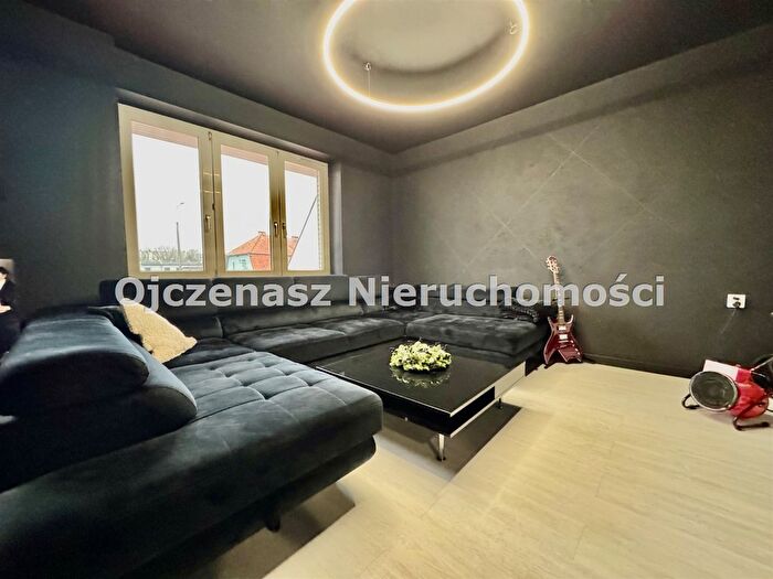 Dom 9-pokojowy na sprzedaż, Szubin