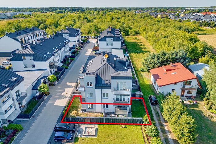 Mieszkanie 4-pokojowe na sprzedaż, Marki