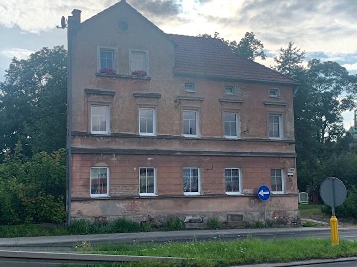 Mieszkanie 3-pokojowe na sprzedaż, Lubań