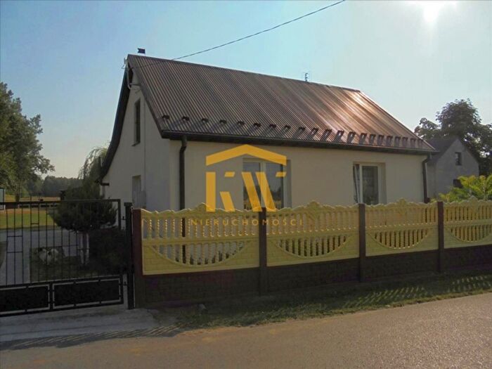 Dom 2-pokojowy na sprzedaż, Karolin