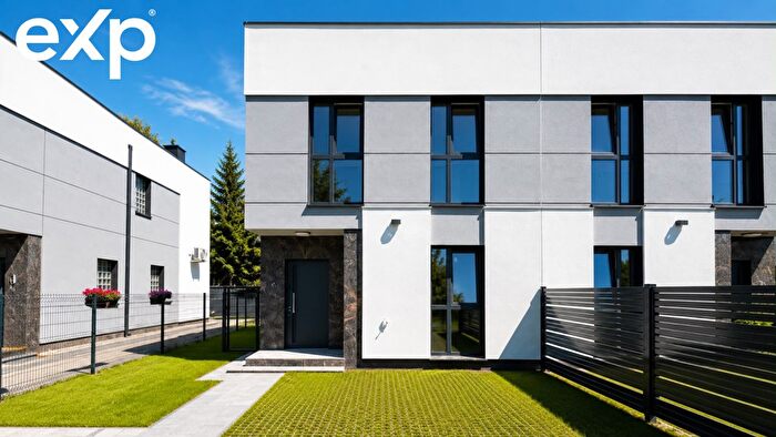 Dom 5-pokojowy na sprzedaż, Zakręt – Nowa