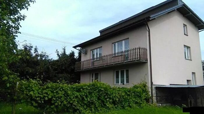 Dom 4-pokojowy na sprzedaż, Chotel Czerwony
