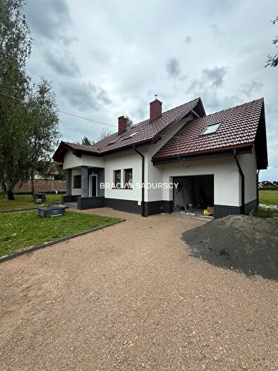 Dom 5-pokojowy na sprzedaż, Rybna