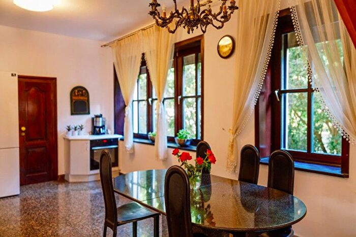 Dom 7-pokojowy na sprzedaż, Warszawa