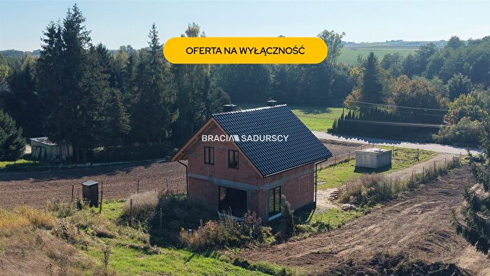 Dom 5-pokojowy na sprzedaż, Wysocice