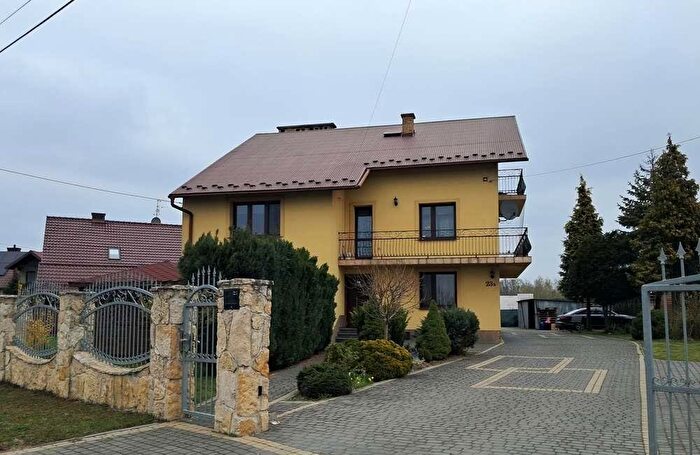 Dom 6-pokojowy na sprzedaż, Skawina