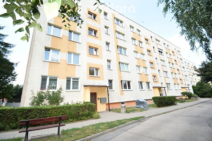 Mieszkanie 3-pokojowe na sprzedaż, Łask