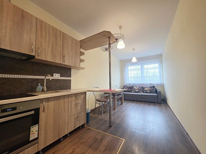 Mieszkanie 2-pokojowe na sprzedaż, Jelcz-Laskowice