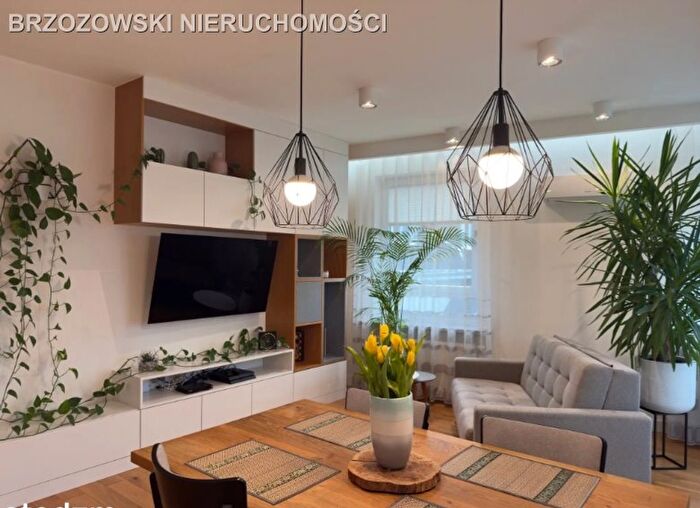 Mieszkanie 4-pokojowe na sprzedaż, Warszawa – Włodarzewska
