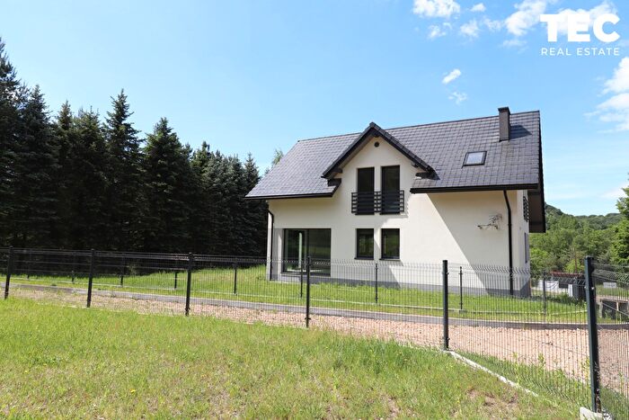 Dom 6-pokojowy na sprzedaż, Mników