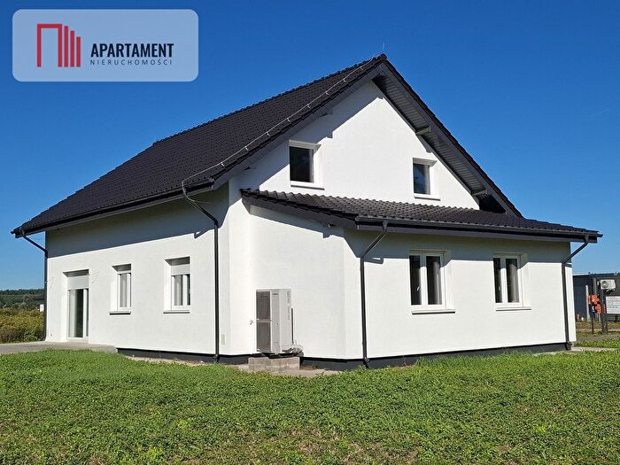 Dom 6-pokojowy na sprzedaż, Toporzysko