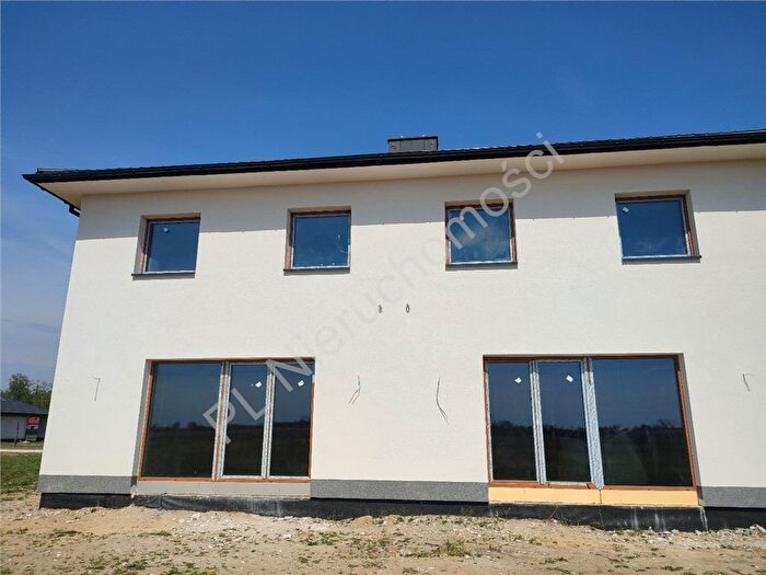 Dom 5-pokojowy na sprzedaż, Kosów